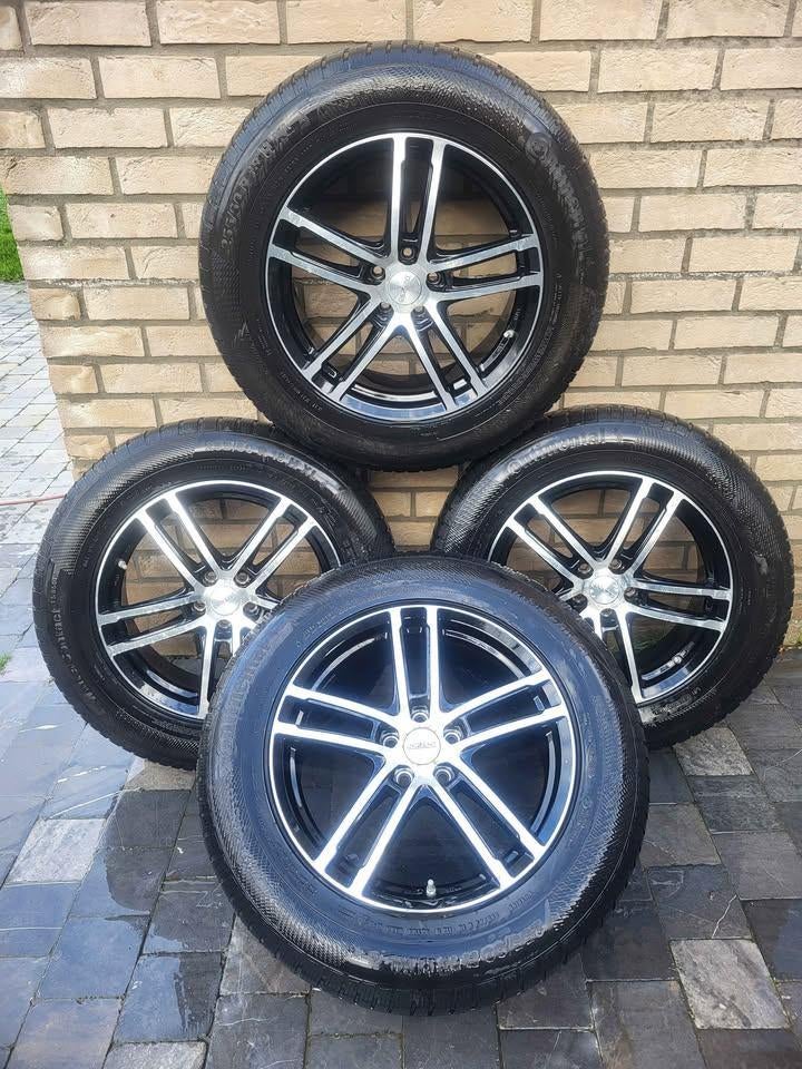 Jantes Dezent 18 pouces avec pneus hiver, Autos : Pièces & Accessoires, Pneus & Jantes, Pneus et Jantes, Pneus hiver, 255 mm, Véhicule de tourisme