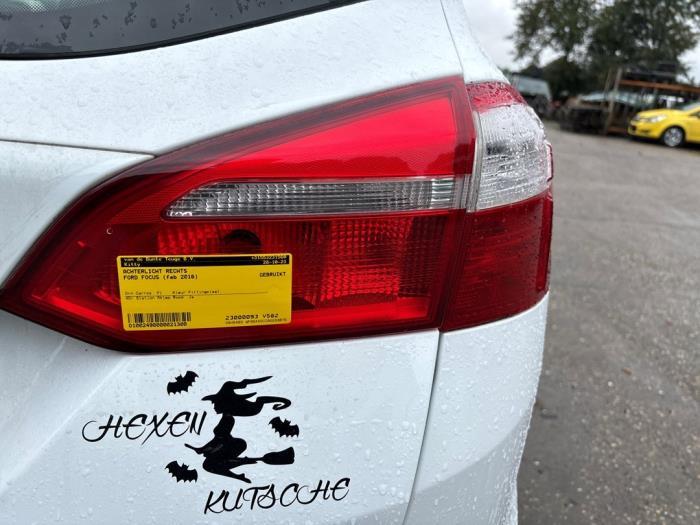 Feu arrière droit d'un Ford Focus, Enlèvement ou Envoi, 3 mois de garantie, Utilisé, Ford