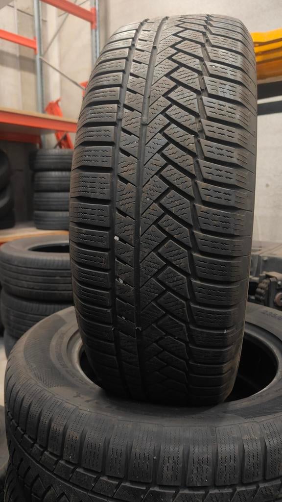 235/65r17 continental 50€ per stuk met montage en balanceren, Auto-onderdelen, Ophalen