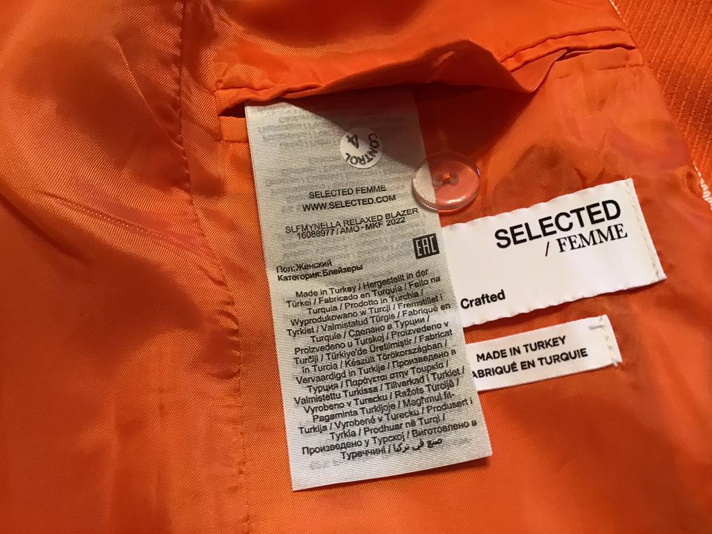 Oranje jas langer model maat m/l, Ophalen of Verzenden, Zo goed als nieuw