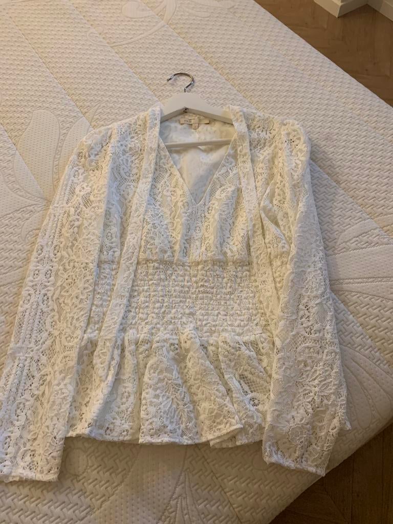 Witte kanten blouse Maje, Enlèvement ou Envoi, Comme neuf