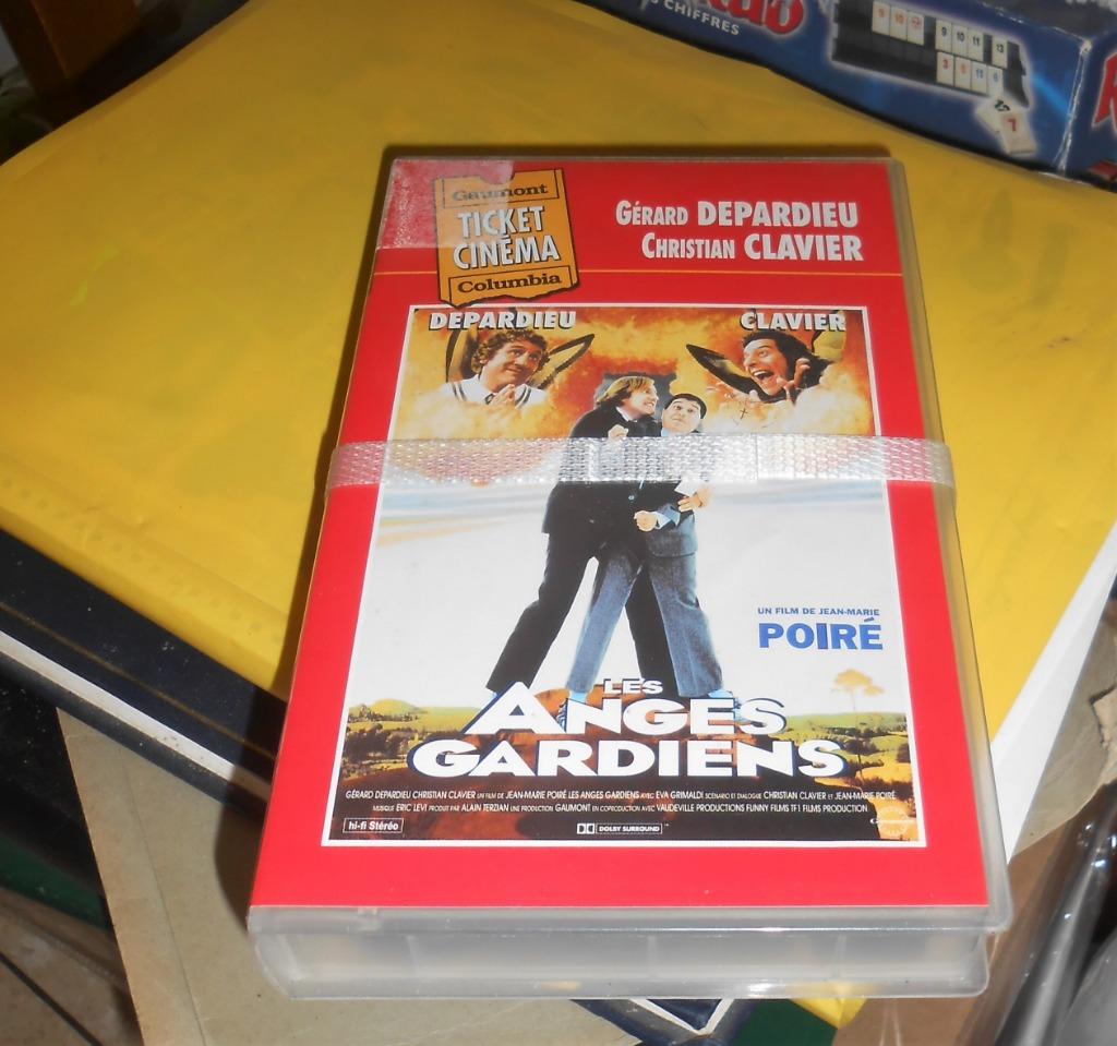 Cassette vidéo : Les anges gardiens, Enlèvement ou Envoi, Neuf, Film