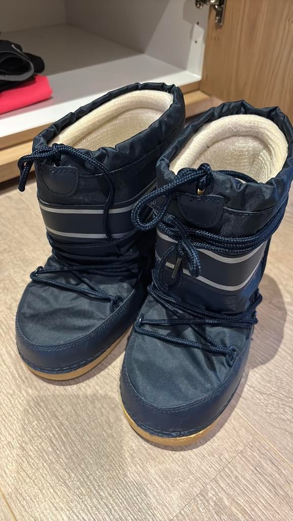 Snowboots maat 29/31, Ophalen, Zo goed als nieuw, Snowboots