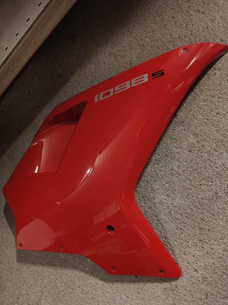 DUCATI 1098S KUIP RECHTS BOVEN, DUCATI, Gebruikt, Ophalen of Verzenden, Jackierogier@outlook.be
