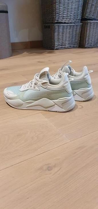 Lederen sneakers van Puma maat 40.5 1x gedragen, Vêtements | Hommes, Chaussures, Neuf, Puma, Enlèvement, Blanc
