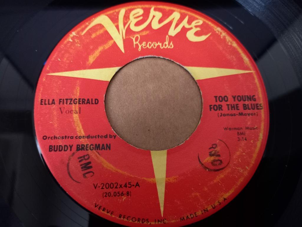 Ella Fitzgerald ‎– Too Young For The Blues / It's Only A Man, Enlèvement ou Envoi, Single, Utilisé, 7 pouces