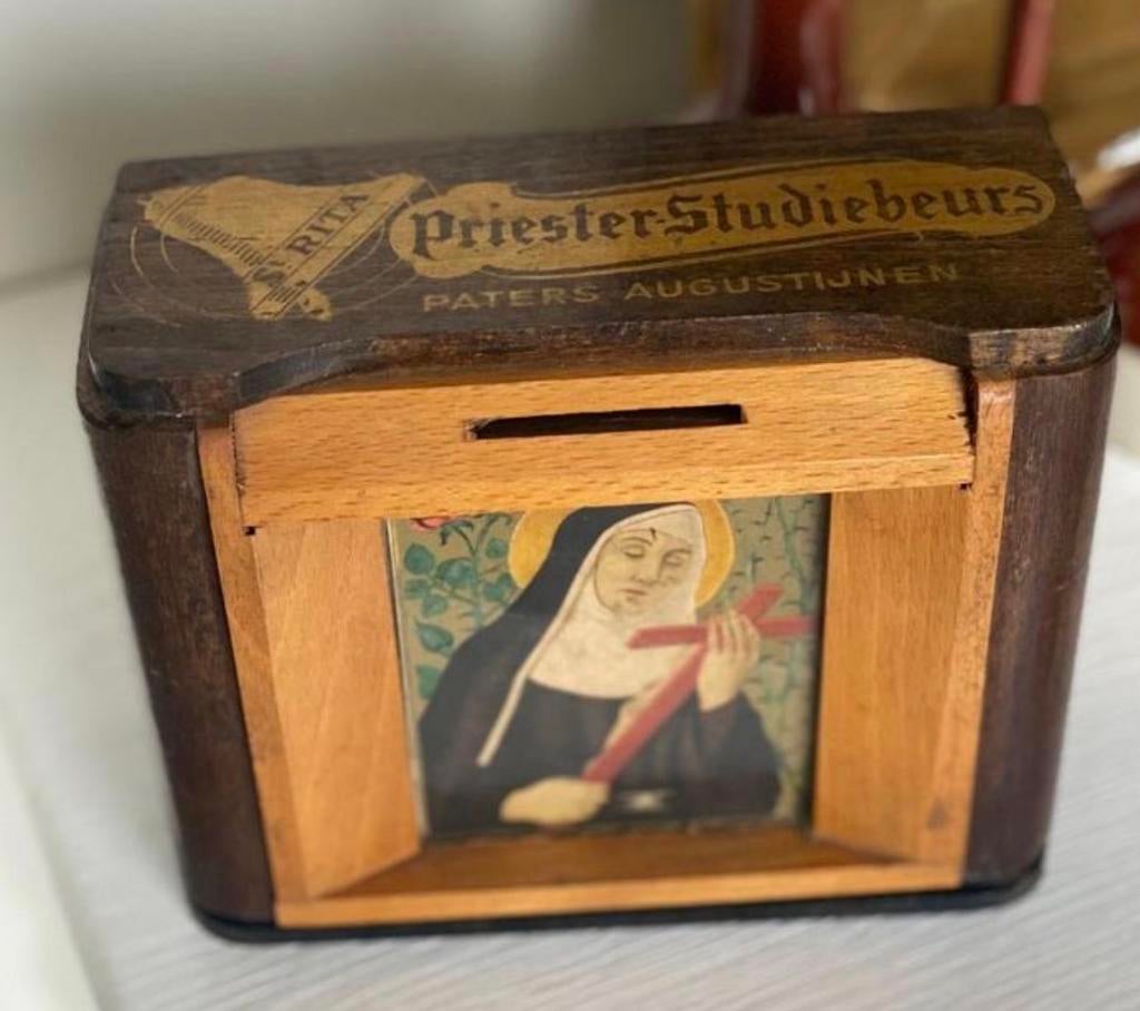Antieke collectebus H. Rita Augustijnen Gent 100 jaar oud, Ophalen of Verzenden