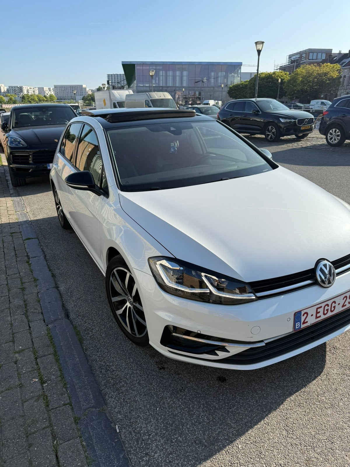 Volkswagen Golf 7.5 2019 1.6 TDI facelifts volledige opties, 1600 cc, Wit, Leder, 5 deurs