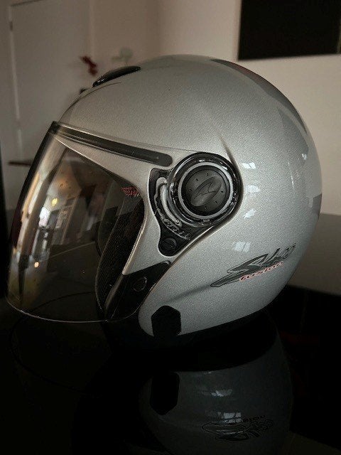 Motorhelm Shark fusion licht grijs maat S, Motos, Casque jet, Femmes, Shark, Enlèvement