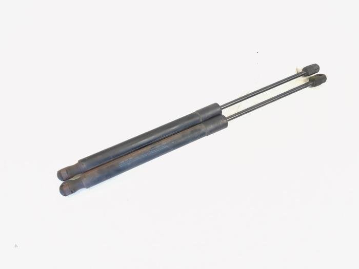 Kit amortisseur couvercle coffre d'un Volkswagen Golf, Volkswagen, -, 3 mois de garantie, Utilisé