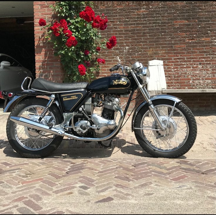 Norton commando, Toermotor