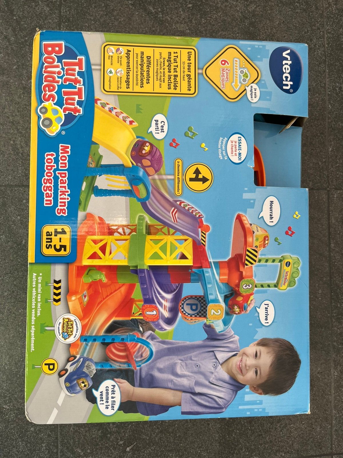 Vtech garage avec 4 voitures, Enlèvement, Utilisé