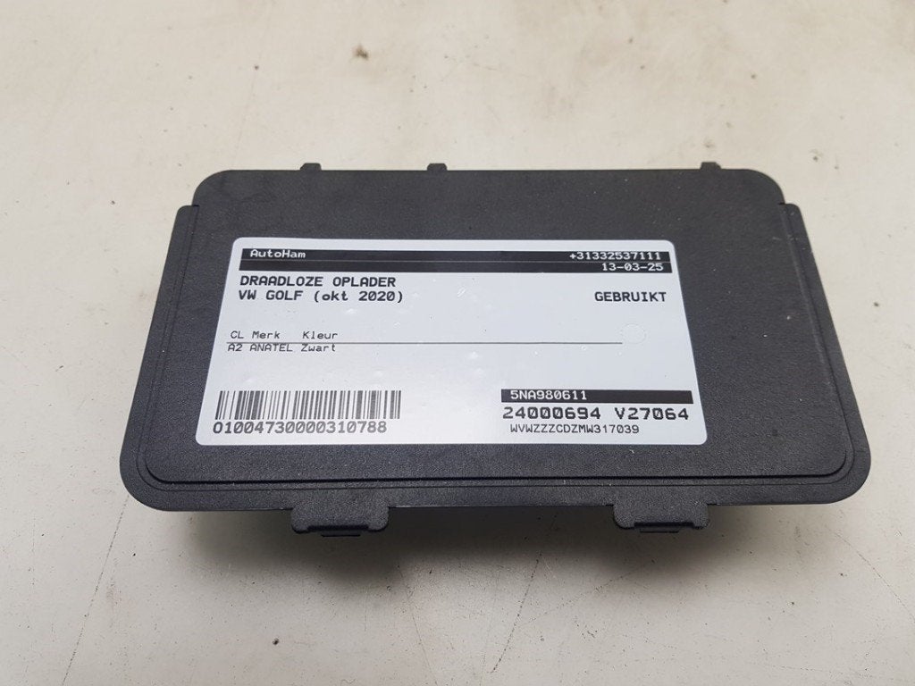 DRAADLOZE TELEFOONLADER (|5NA980611|), Volkswagen AG, Gebruikt, Kundenbetreuung@volkswagen.de, Berliner Ring 2
38440  Wolfsburg, DE