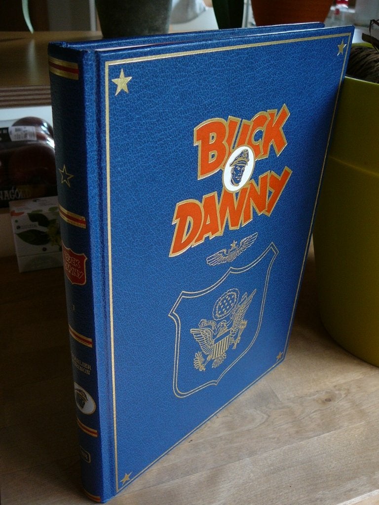 Buck Danny : 2 intégrales pour 15eur ou 8eur pièce, Enlèvement