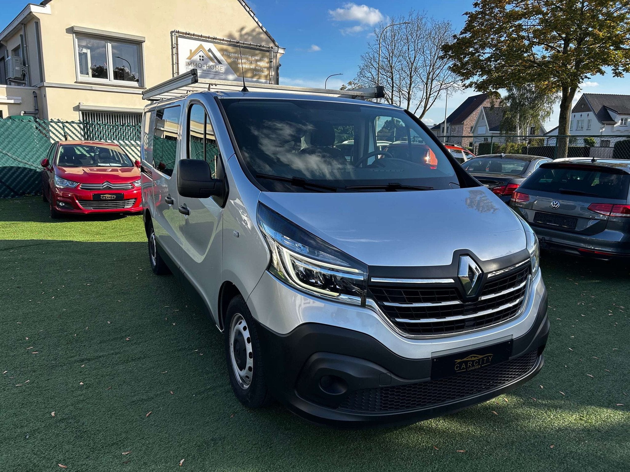 Renault Trafic 2.0 dCi L2H1° DUBBEL CABINE ° 6 PL° LICHTE, Auto's, Voorwielaandrijving, Bluetooth, Stof, Gebruikt
