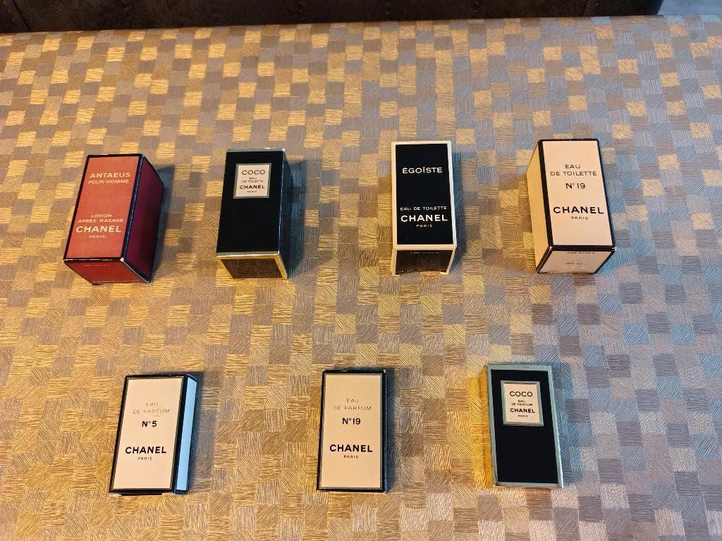 Miniatuur parfum flesjes Chanel, Ophalen, Zo goed als nieuw, Miniatuur