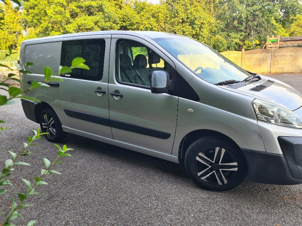 peugeot expert 2litres l2h1 double cabine, Autos, Camionnettes & Utilitaires, Particulier, ABS, Airbags, Air conditionné, Verrouillage central