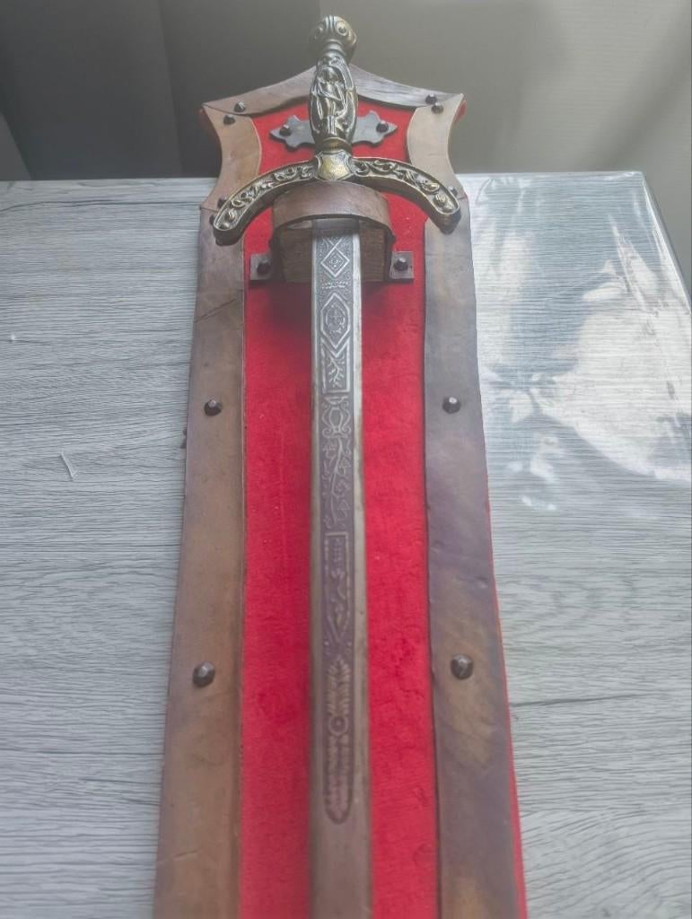 Épée ornementale, Enlèvement, Comme neuf