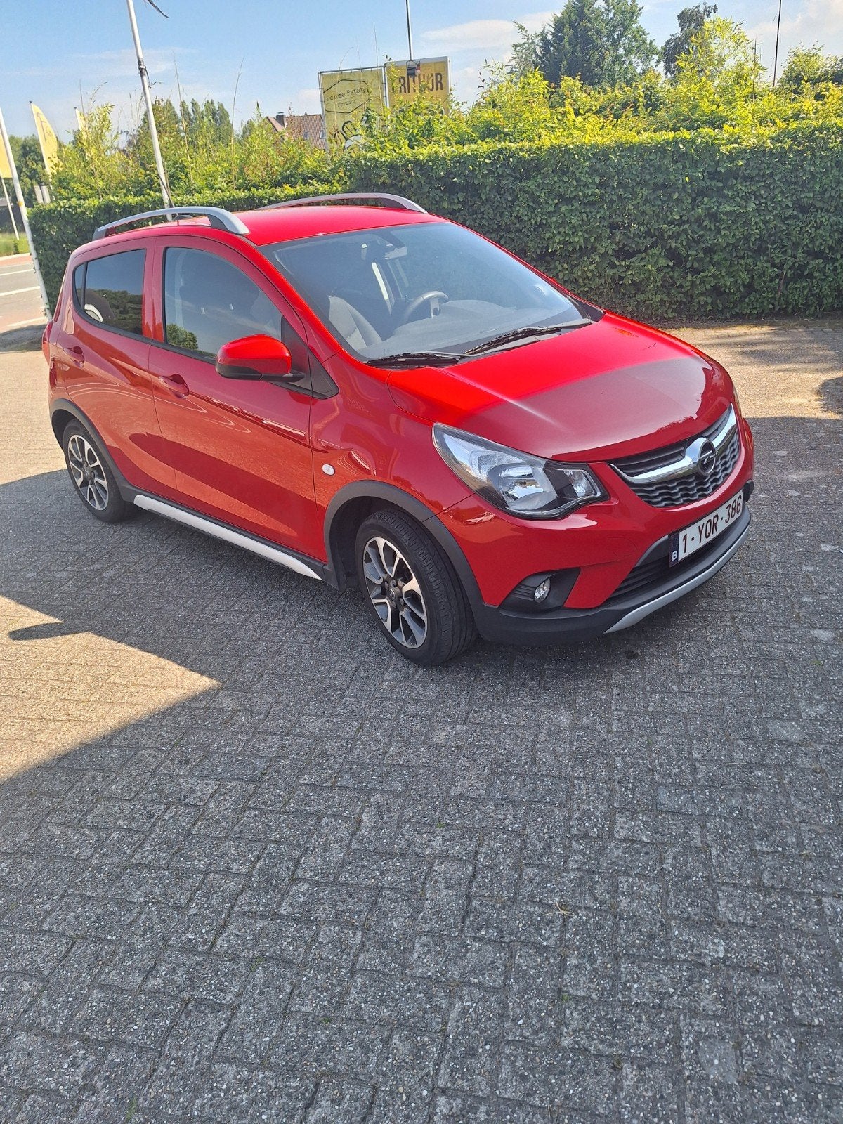 mooie opel karl rocks, Auto's, Voorwielaandrijving, Stof, Zwart, Handgeschakeld