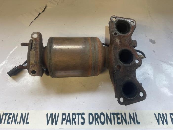 Collecteur d' échappement + catalyseur d'un Volkswagen Fox, Autos : Pièces & Accessoires, Volkswagen, -, 3 mois de garantie, Utilisé