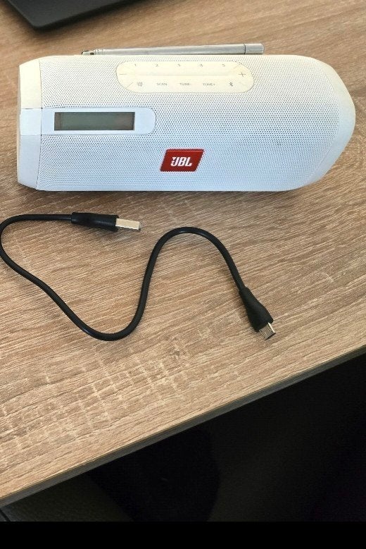 Jbl tuner 1, Audio, Tv en Foto, Luidsprekerboxen, Ophalen of Verzenden, Gebruikt, Draagbare speaker, JBL