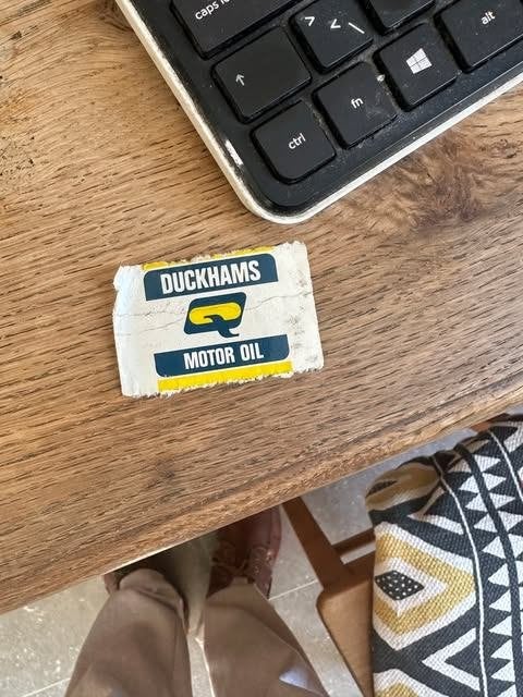 étiquette de boîte d'allumettes Huile moteur Duckhams, Boîtes ou marques d'allumettes, Duckams, Enlèvement ou Envoi, Info@duckhmot.ol