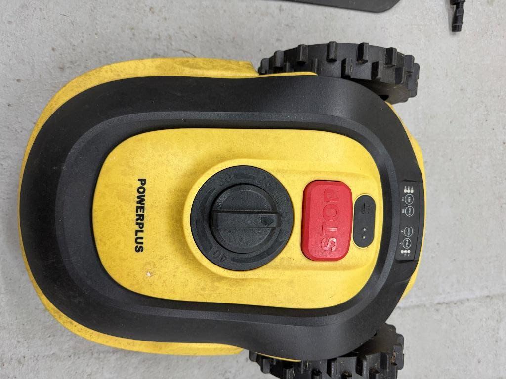 Robotmaaier, Ophalen, Zo goed als nieuw, Powerplus, Minder dan 20 cm