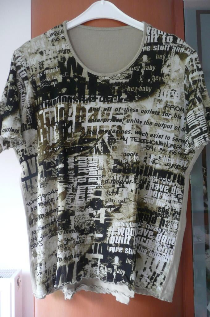 Kaki T-shirt met print (a269), Kleding | Dames, Grote Maten, Ophalen of Verzenden, Zo goed als nieuw, Overige kleuren, Shirt of Top