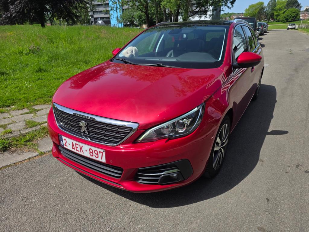 Peugeot 308 1.5 BlueHDi Allure, Auto's, Peugeot, Automaat, Leder, Diesel, Rood