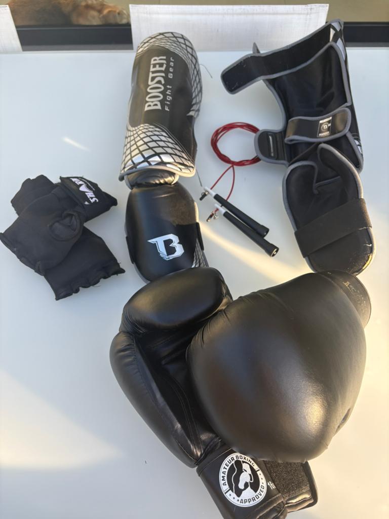 Complete kickbox set Booster, Ophalen of Verzenden, Zo goed als nieuw
