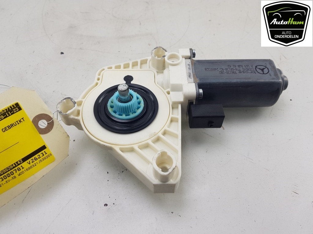 MOTEUR LEVE VITRE ELECTRIQUE A (W169) (|A1698204142|), Utilisé, Mercedes-Benz