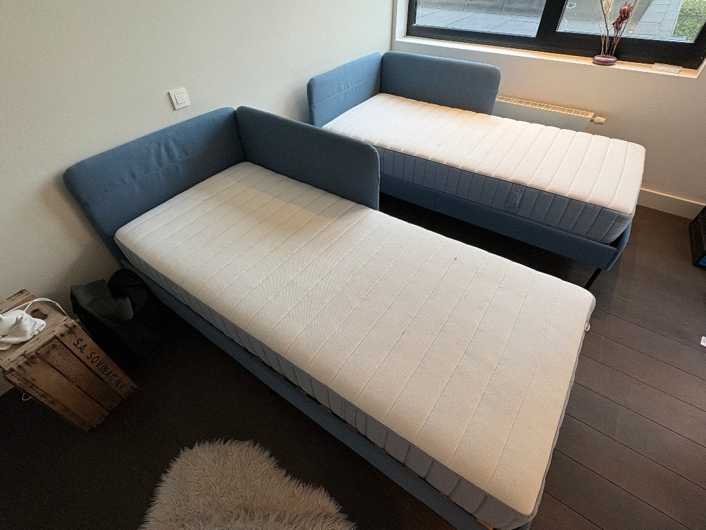 2x 1-persoonsbed Ikea met matrassen, Huis en Inrichting, Ophalen, Gebruikt, 90 cm, Eenpersoons