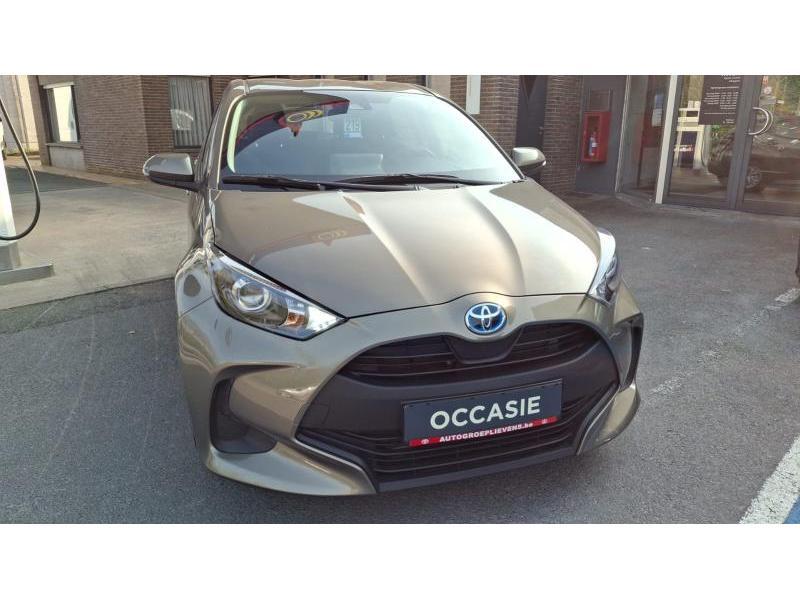 Toyota Yaris 1.5 HYB Dynamic, Autos, Noir, 5 portes, Automatique, Yaris