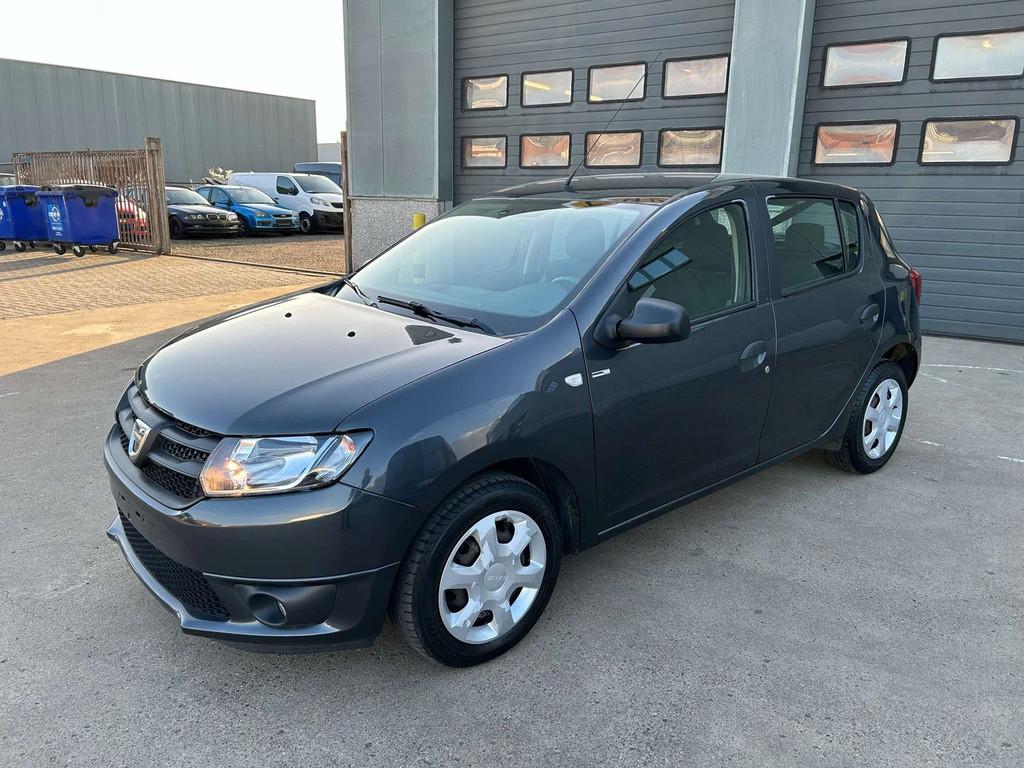 Dacia Sandero 1.2 benzine 54 kw zeer nette staat zie foto's, Auto's, Dacia, Stof, Gebruikt, 4 cilinders, Blauw