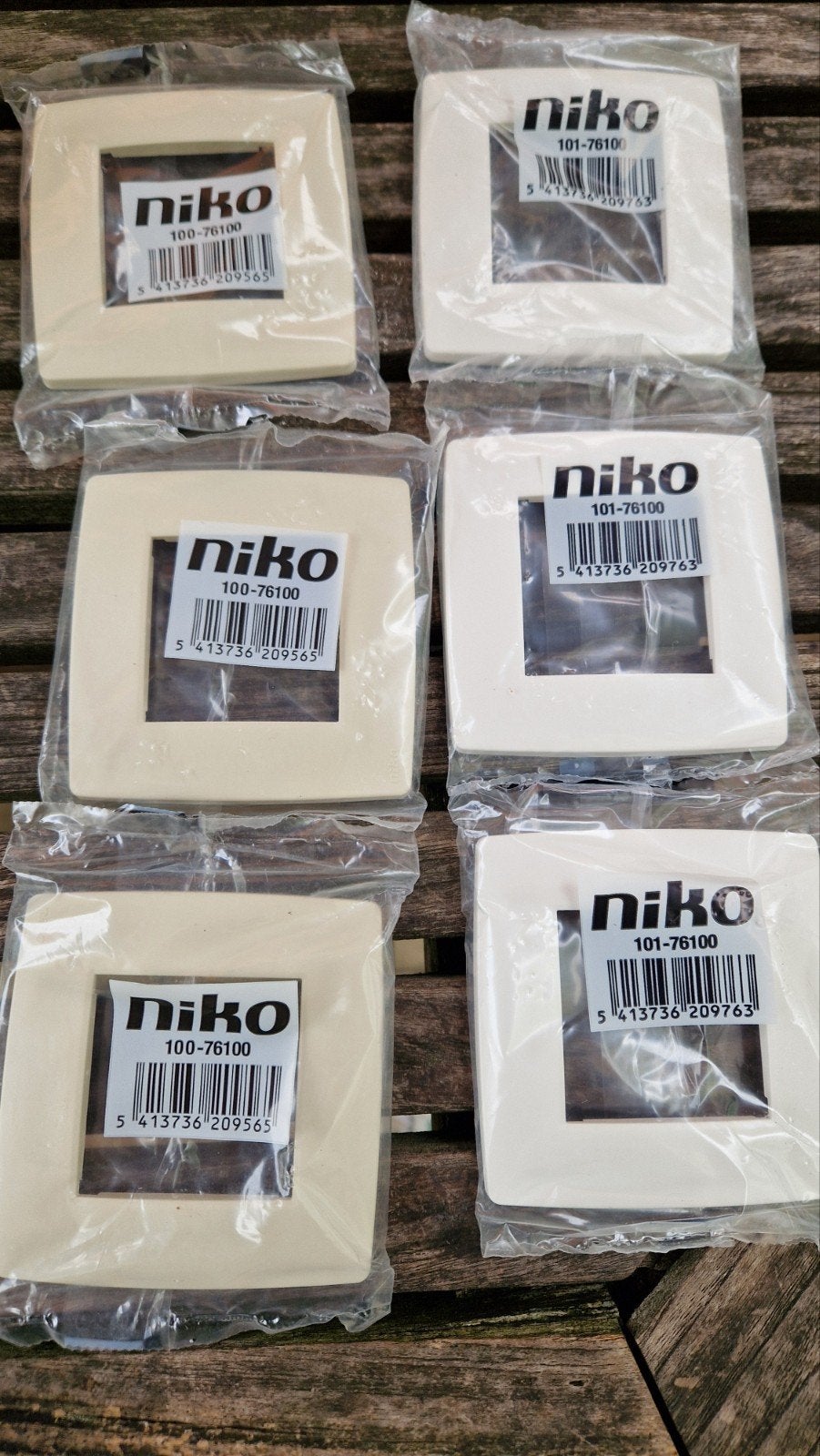 Set Niko afdekplaten, Doe-het-zelf en Bouw, Ophalen, Nieuw, Overige typen