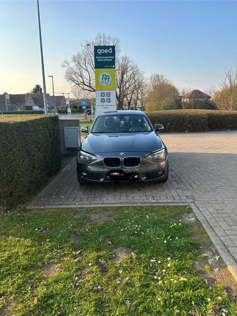 BMW, Auto's, BMW, Particulier, 1 Reeks, Bluetooth, Diesel, Euro 5, Stadsauto, 5 deurs, Handgeschakeld, Grijs