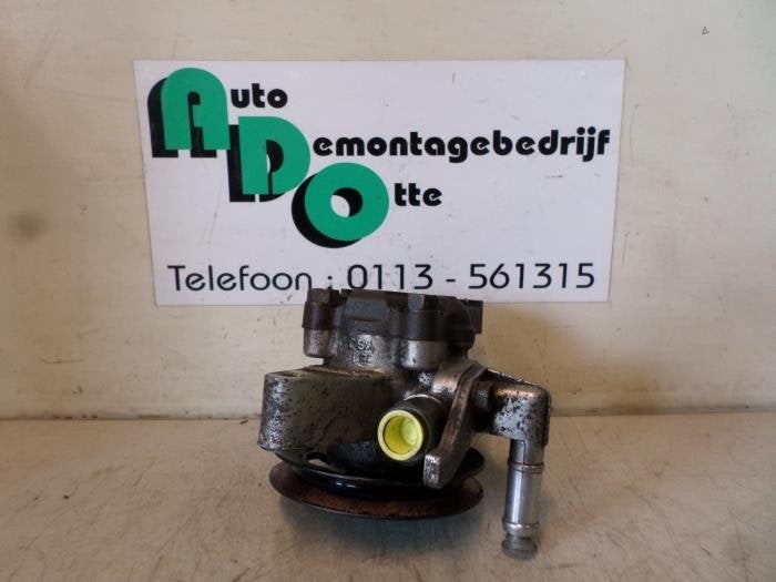 Pompe direction assistée d'un Hyundai Coupe (Coupe 96-), -, 3 mois de garantie, Utilisé, Hyundai