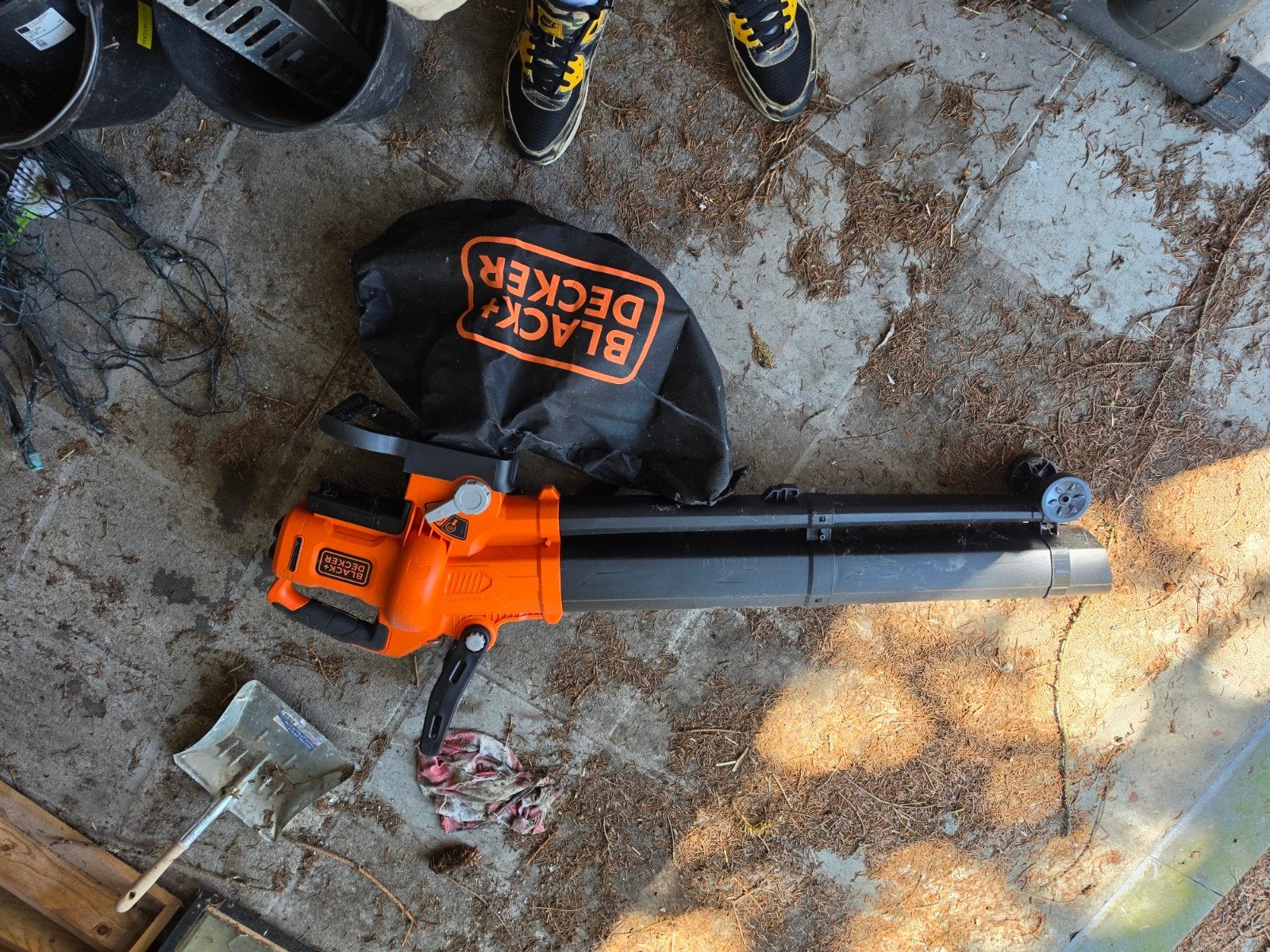 Black and decker bladzuiger, Tuin en Terras, Bladblazers, Ophalen, Black&Decker, Met opvangzak, Accu
