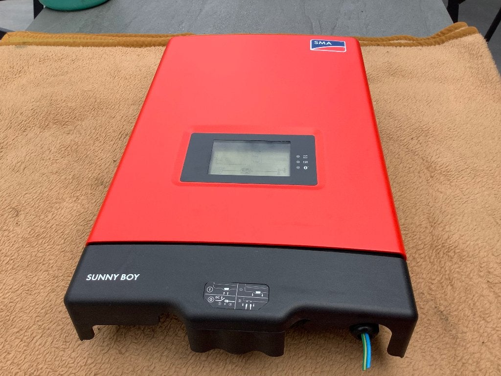 Omvormer zonnepanelen, Enlèvement, Utilisé, Autres types, 200 watts-crêtes ou plus