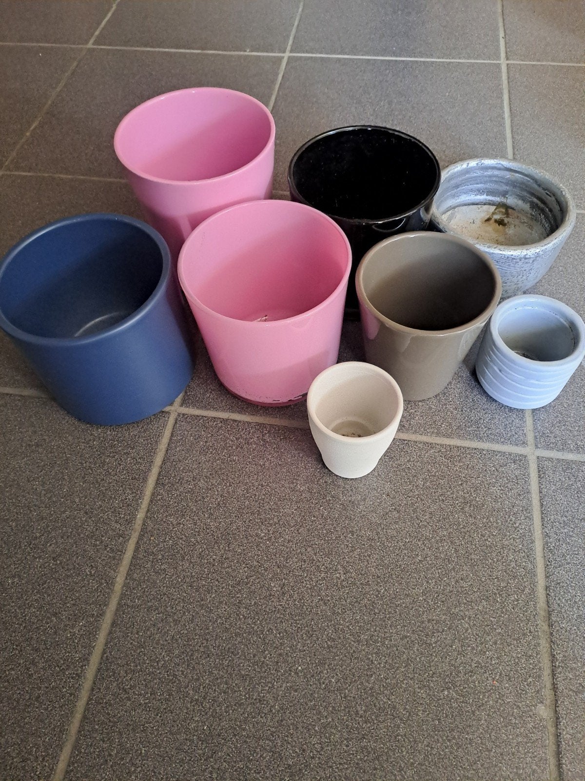 pot de fleurs le tout pour 5€, Enlèvement