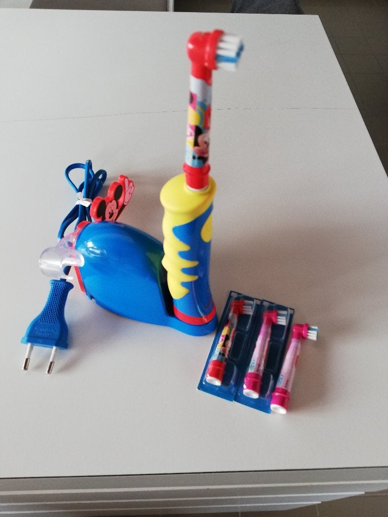 Electrische kindertandenborstel, Bijoux, Sacs & Beauté, Beauté | Soins de la bouche, Enlèvement ou Envoi, Comme neuf, Brosse à dents