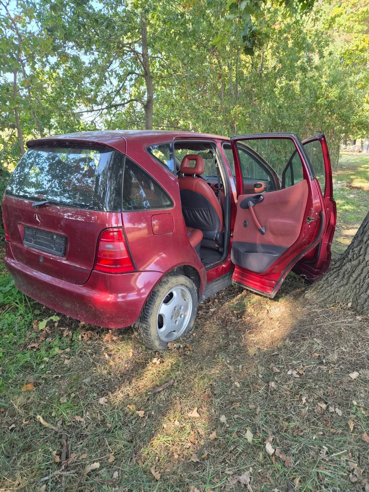 Pièces Mercedes A, Enlèvement