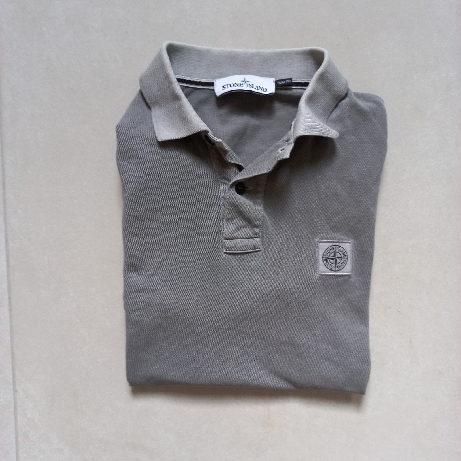 Polo Stone Island gris élégant taille S, Vêtements | Hommes, Polos, Taille 46 (S) ou plus petite, Gris, Envoi