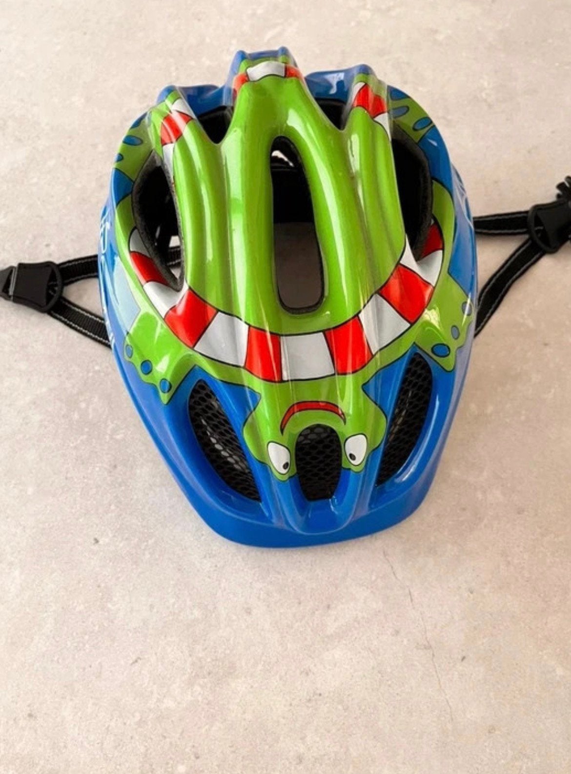 Petit casque de vélo enfant (Neupré), Vélos & Vélomoteurs, Accessoires vélo | Casques de vélo, Enlèvement, Comme neuf, S