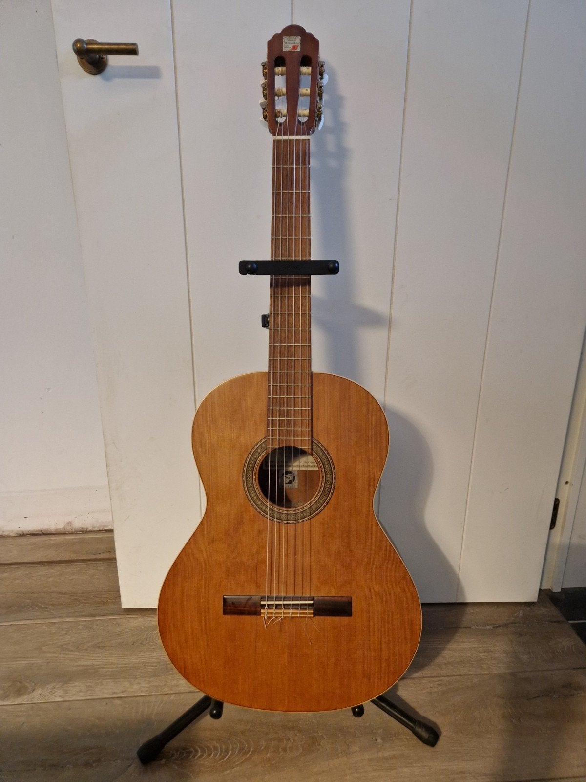 Gitaar Alhambra model 1C Mate, Muziek en Instrumenten, Snaarinstrumenten | Gitaren | Akoestisch, Ophalen, Gebruikt, Klassieke of Spaanse gitaar