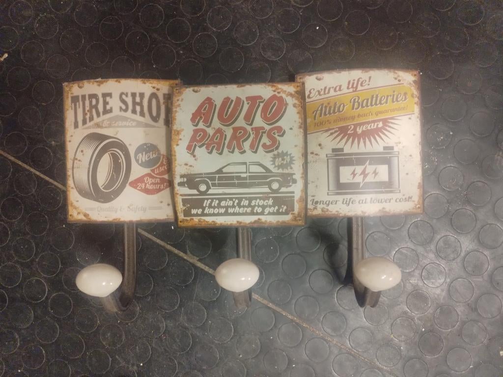Vintage garage kapstok met 3 haken, Ophalen of Verzenden