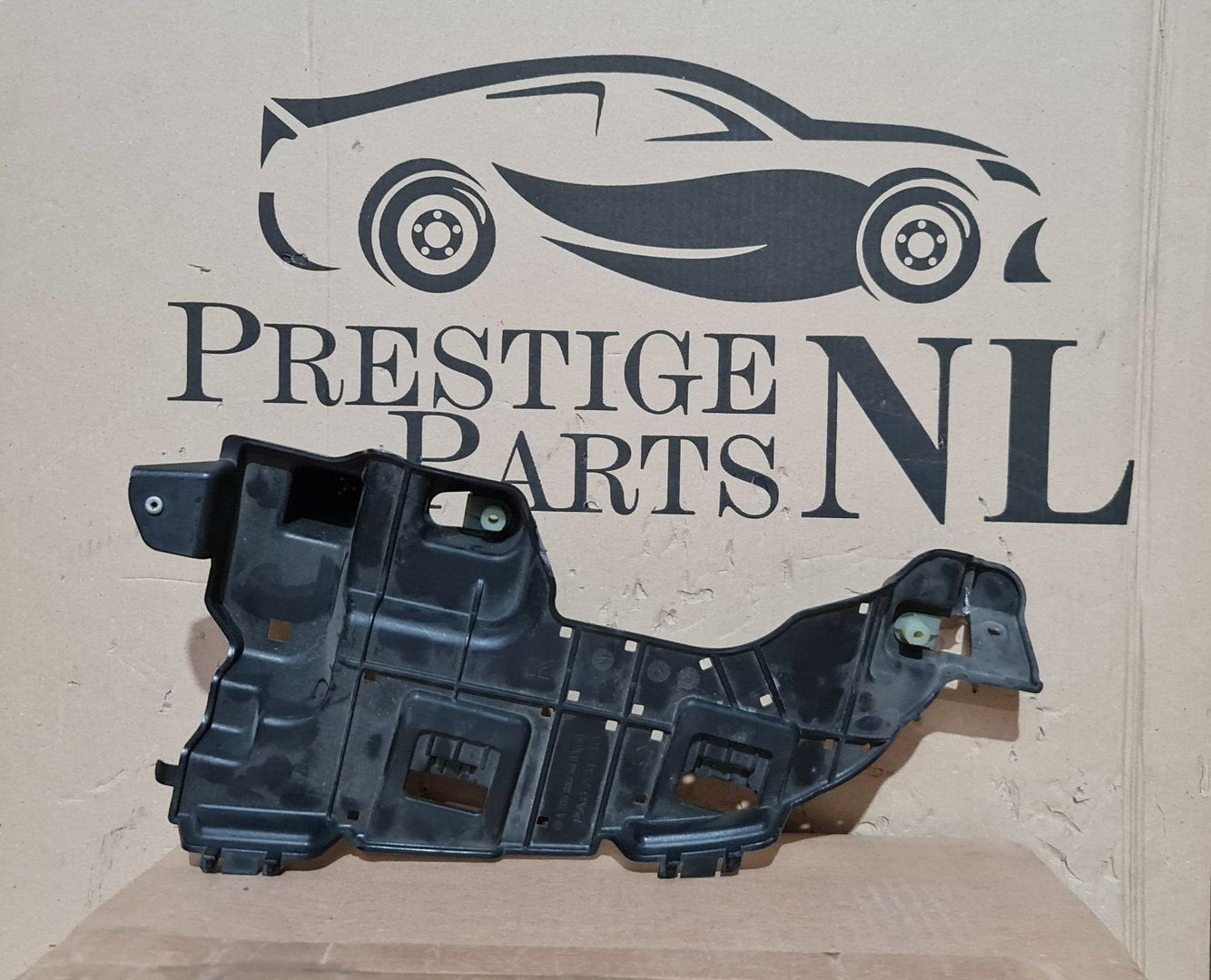 Mercedes W205 A2058855603 Sierstuk Bumper Houder Rechts AMG, Gebruikt, -, Voor, Ophalen of Verzenden