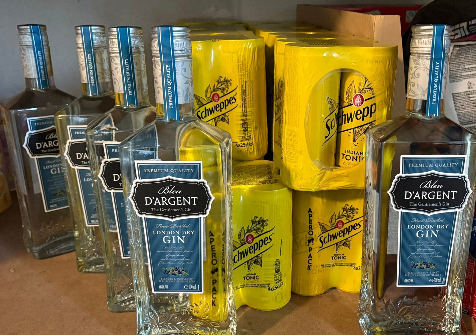 Gin & tonic, Ophalen
