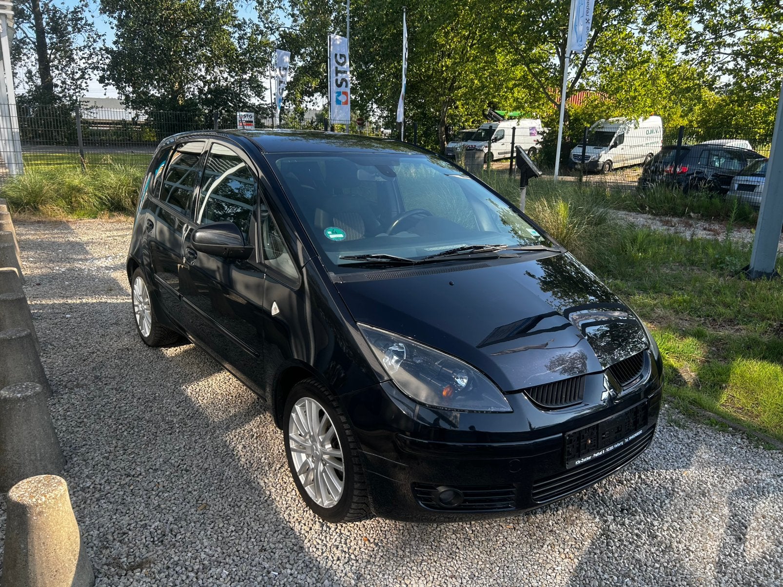 Mitsubishi colt benzine gekeurd voor verkoop, Auto's, Mitsubishi, Voorwielaandrijving, Testrit aan huis, Stof, Zwart