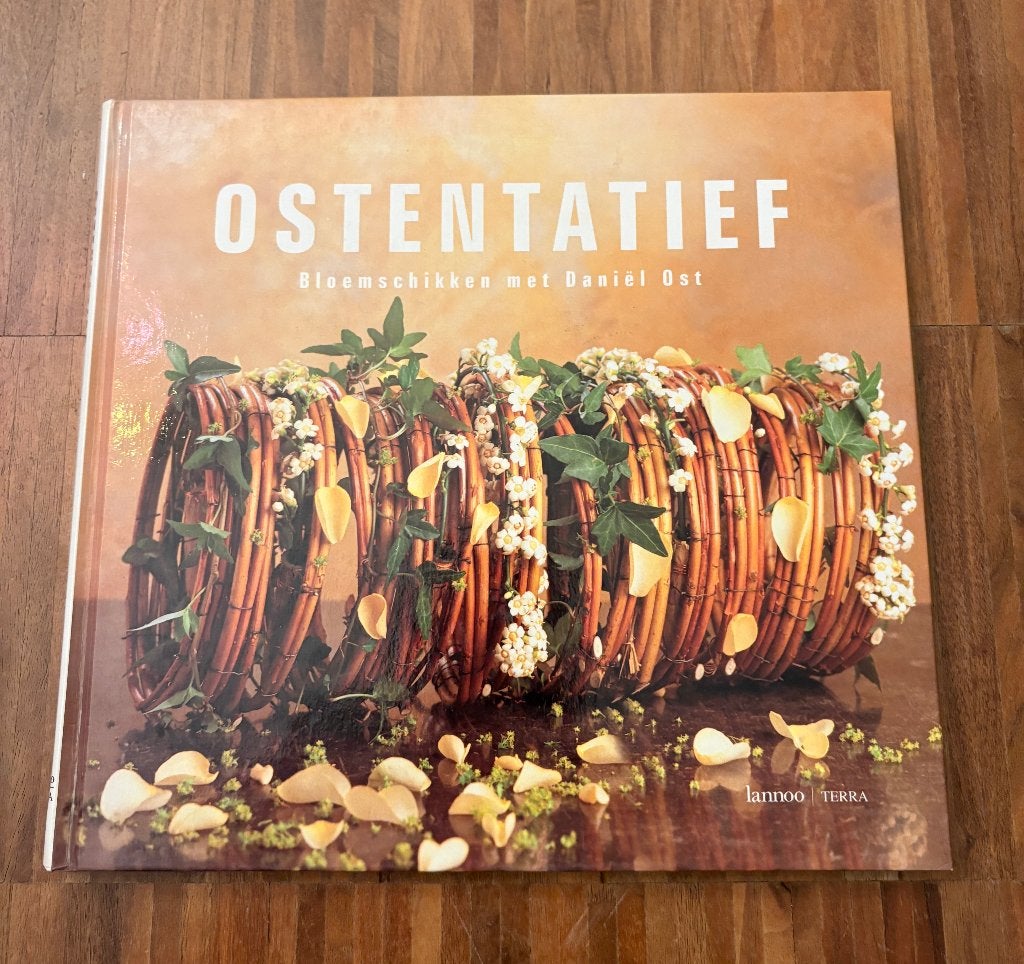 Arrangement floral ostentatif avec Daniel Ost, Enlèvement ou Envoi, Daniel Ost, Comme neuf, Autres sujets/thèmes